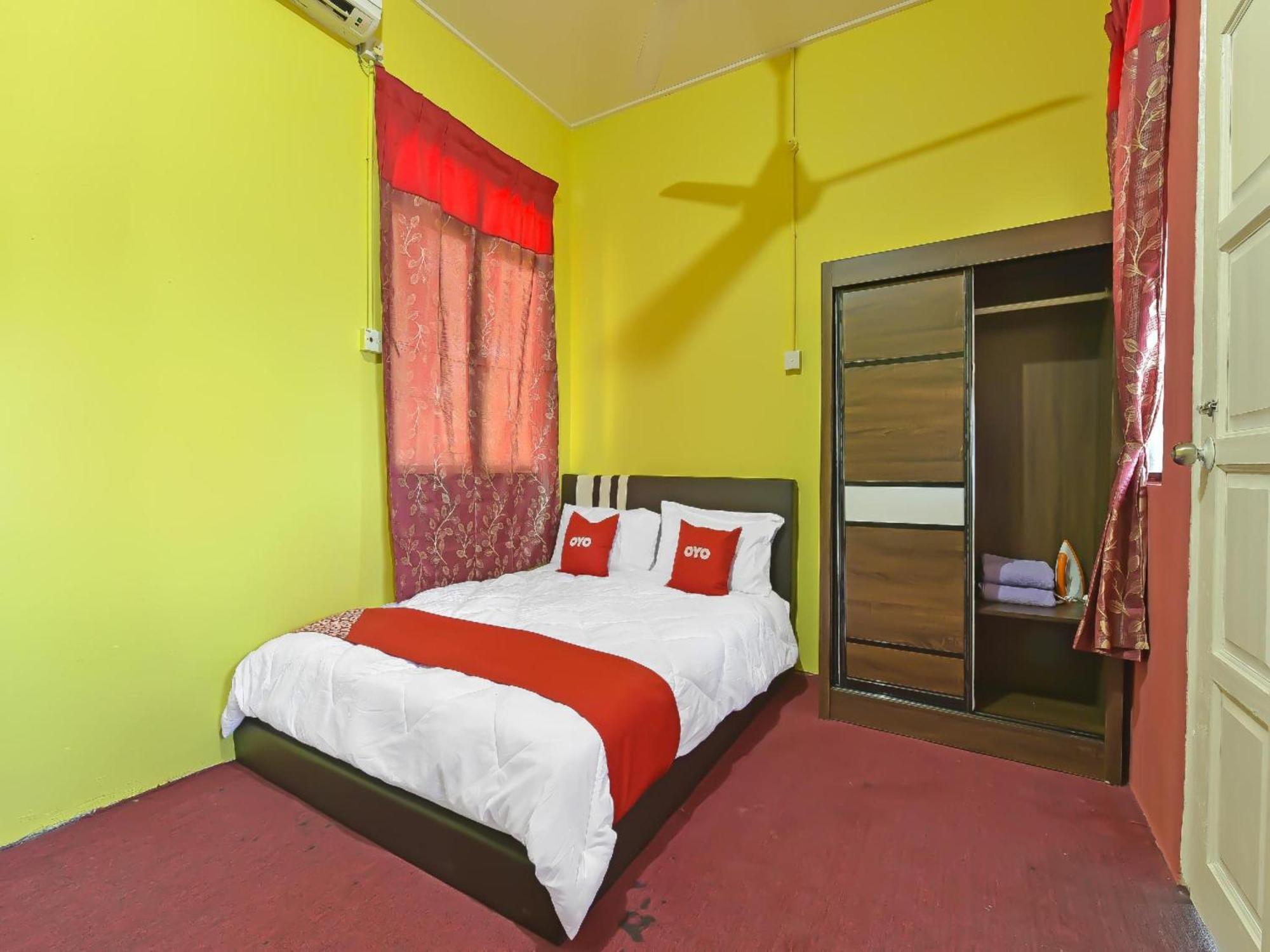 Oyo 90744 Bari Indah Beach Resort クアラ・トレンガヌ エクステリア 写真